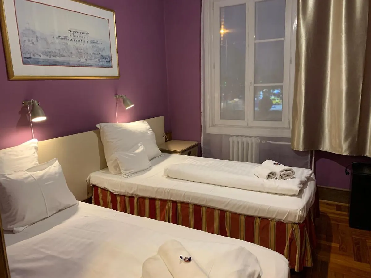 Hotel Omnibusz Budapest 3*,