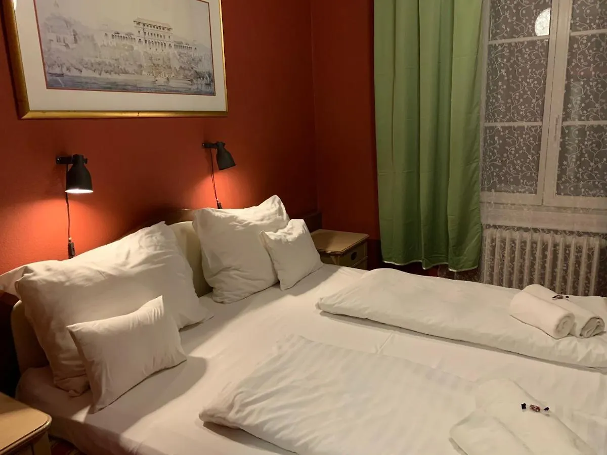 ***  Hotel Omnibusz Budapest Hungary