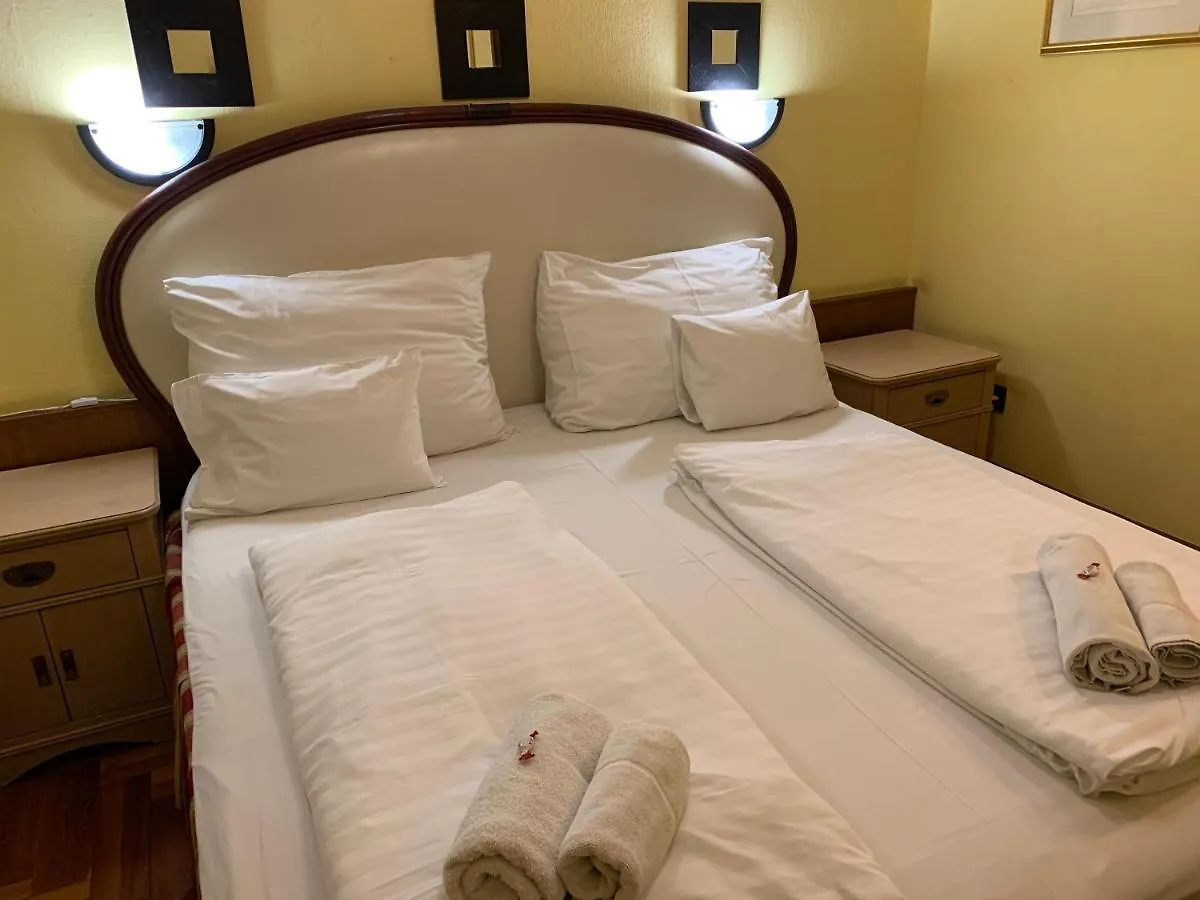 Hotel Omnibusz Budapest 3*,